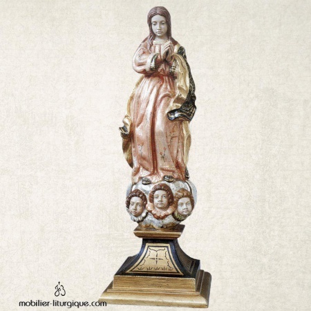 Statue de la Vierge Immaculée en bois sculpté